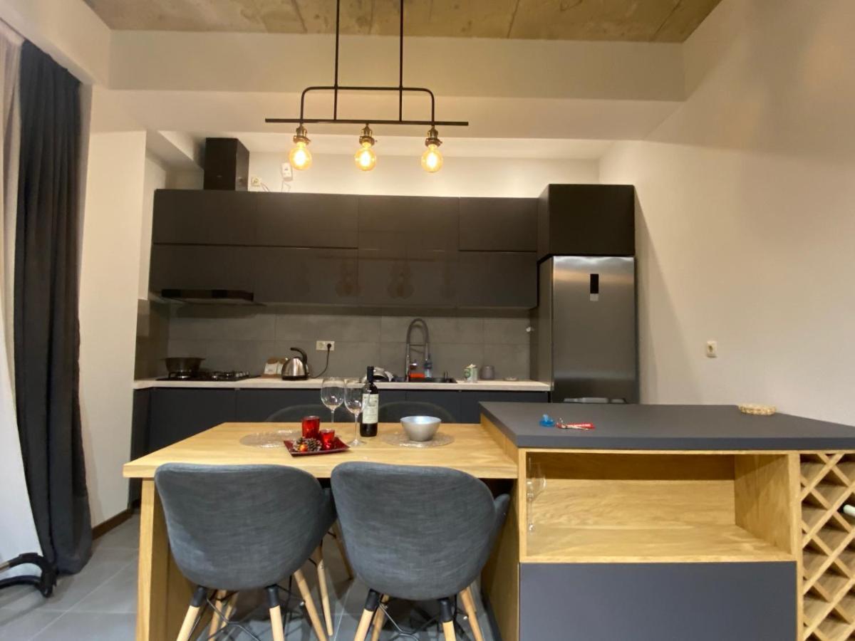 Apartment Sixteen Tbilisi Exteriör bild