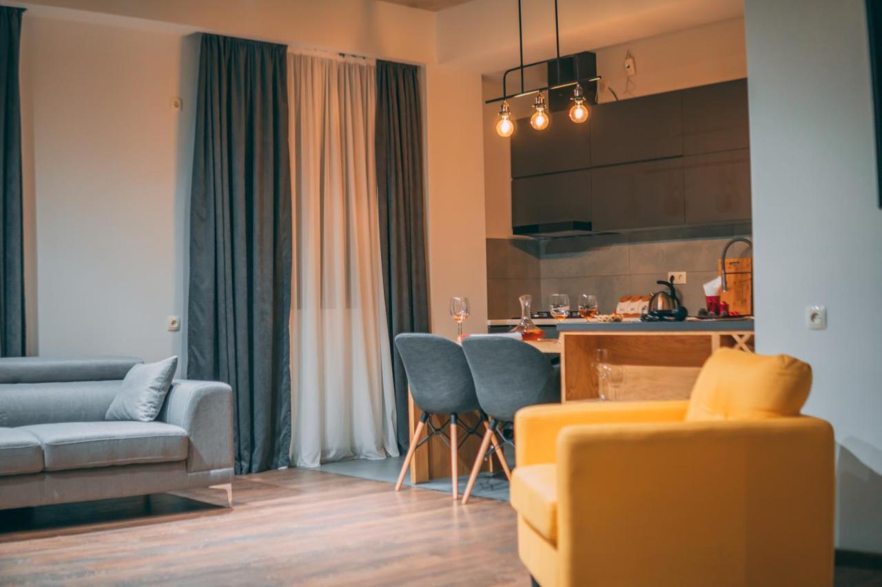Apartment Sixteen Tbilisi Exteriör bild